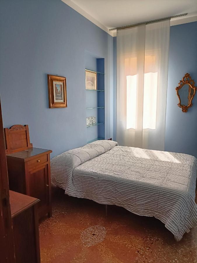 Apartamento Sun Studio Bolonia Exterior foto